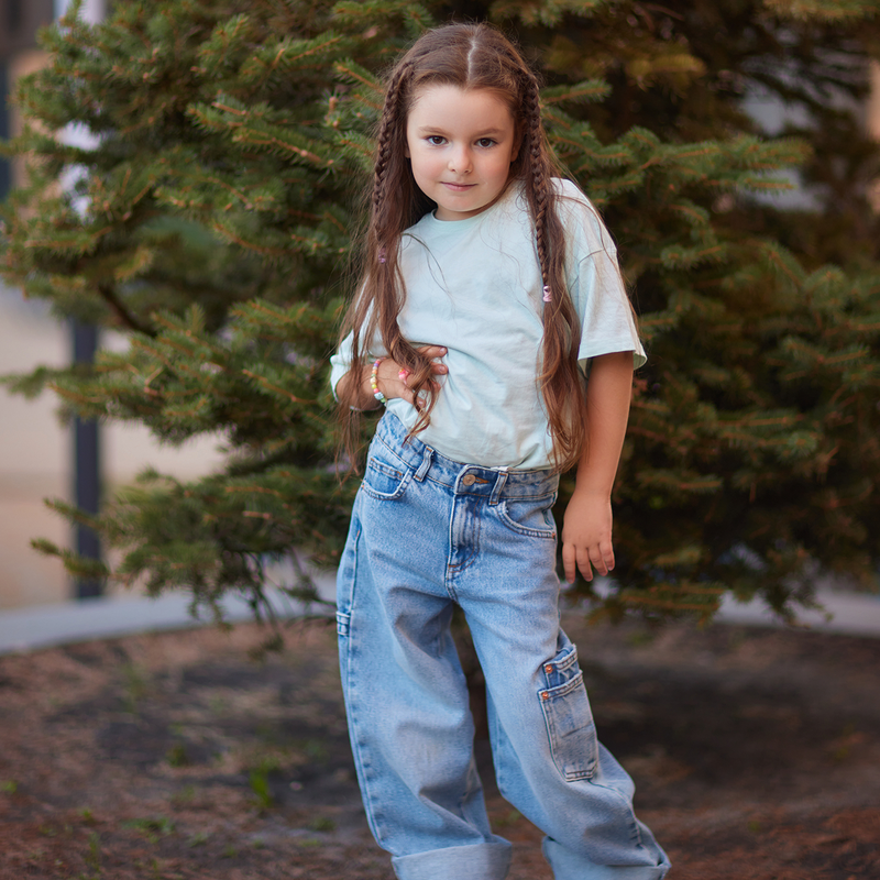 Wide-Leg Cargo Jeans